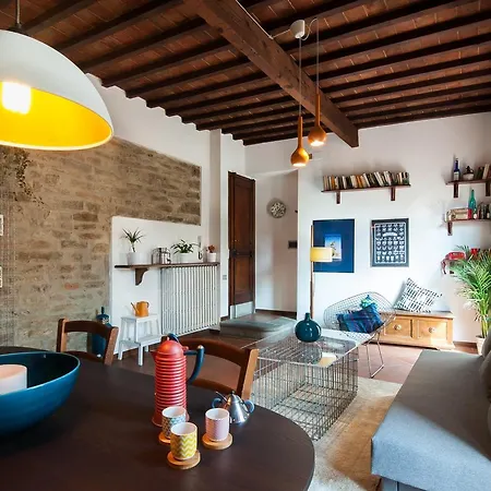 Authentic Flat In The Center Appartamento