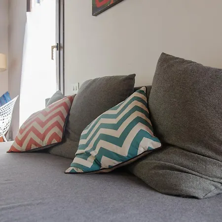 Authentic Flat In The Center