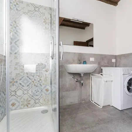 Authentic Flat In The Center