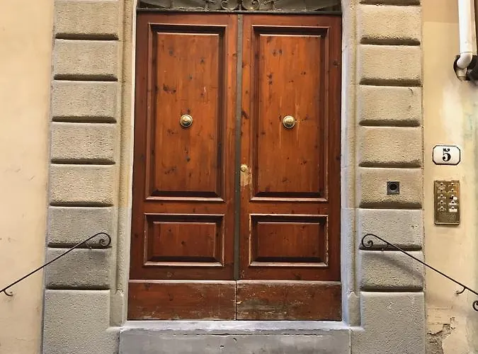 Authentic Flat In The Center